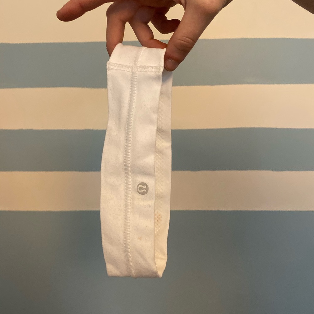 Lululemon athleta sweat band in white